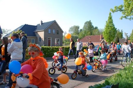 Koninginnedag2011-4-optocht.jpg