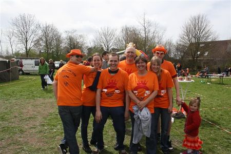 koninginnedag 2013 dijkteam.jpg